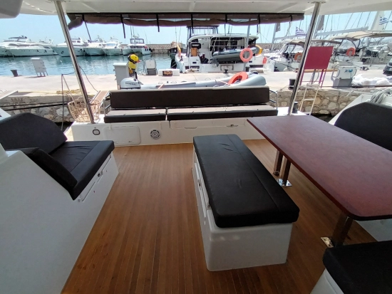 Fountaine Pajot Tanna 47 usado à venda