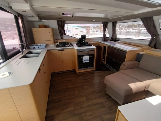 Fountaine Pajot Tanna 47 usado à venda