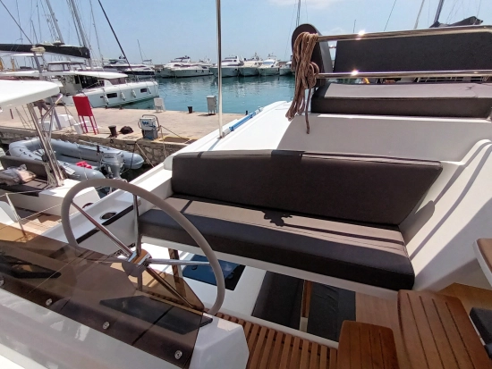 Fountaine Pajot Tanna 47 usado à venda