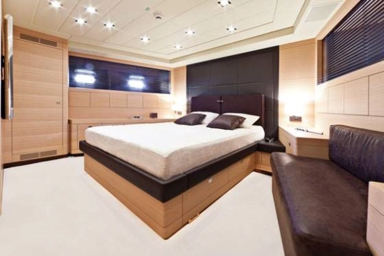Overmarine Mangusta 92 de segunda mano en venta
