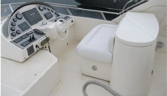 Aicon Yachts 64 FLY usado à venda