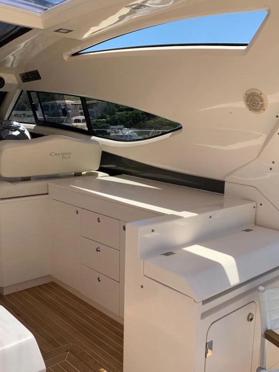 Cayman Yachts 48 WA de segunda mano en venta