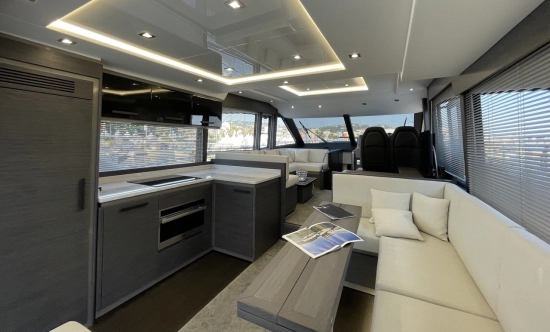 Cayman Yachts F580 nuova in vendita