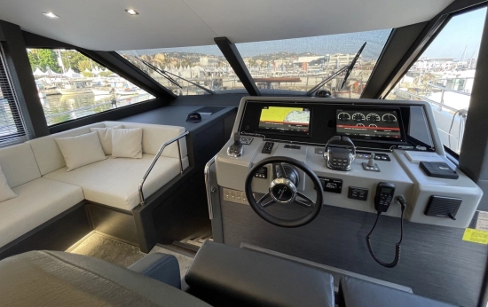 Cayman Yachts F580 nuova in vendita