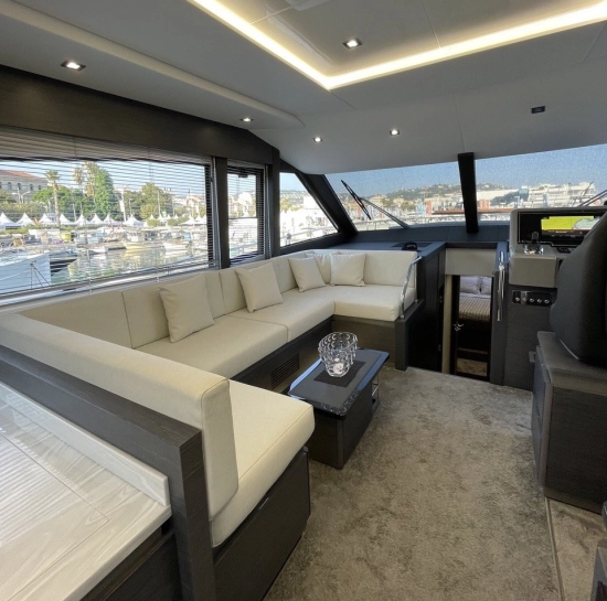 Cayman Yachts F580 nuova in vendita