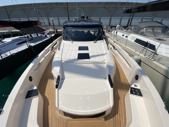 Cayman Yachts 540 WA nuevo en venta
