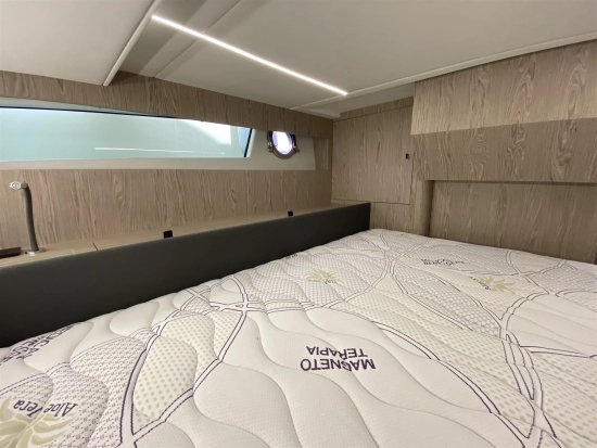 Cayman Yachts 540 WA nuevo en venta