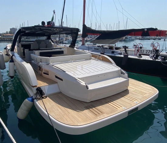 Cayman Yachts 540 WA nuevo en venta