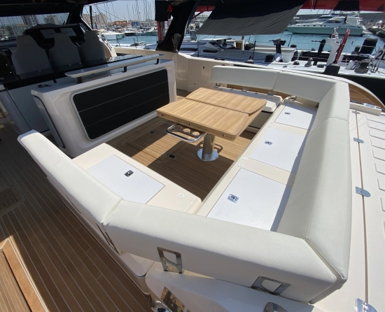 Cayman Yachts 540 WA nuevo en venta