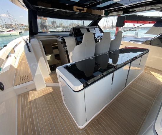 Cayman Yachts 540 WA nuevo en venta