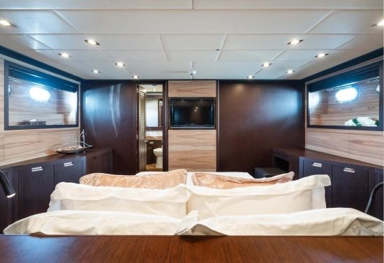 Overmarine Mangusta 80 Open usata in vendita