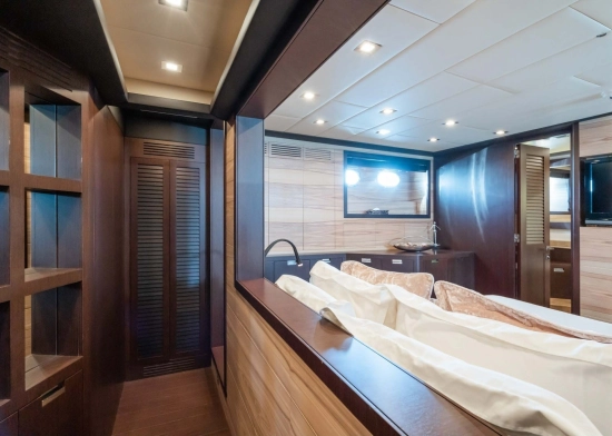 Overmarine Mangusta 80 Open usata in vendita