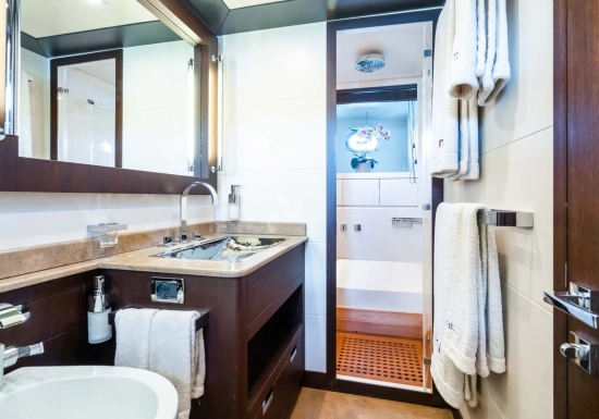 Overmarine Mangusta 80 Open usata in vendita