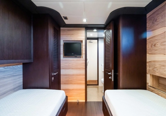 Overmarine Mangusta 80 Open usata in vendita