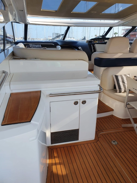Princess V 58 V58 usata in vendita
