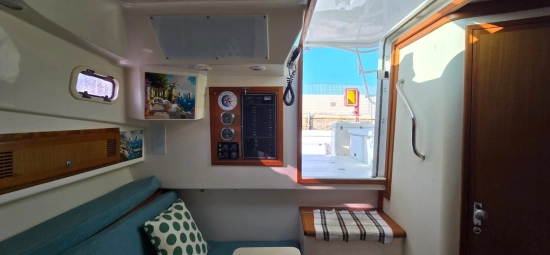 Cabo Yachts 31 Express usata in vendita