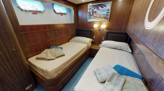 Cantieri di Pisa AKHIR 85 de segunda mano en venta