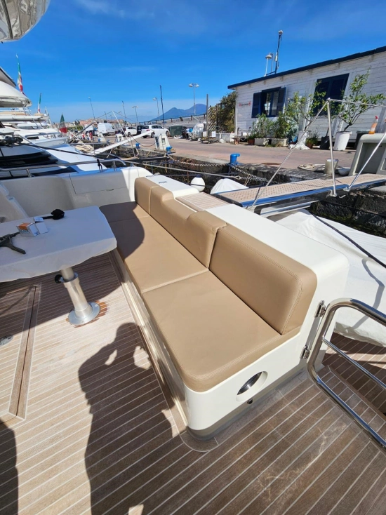 Uniesse 55 MY de segunda mano en venta