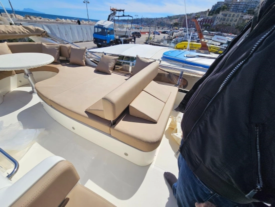 Uniesse 55 MY de segunda mano en venta