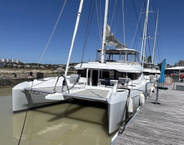 Lagoon 60 usata in vendita