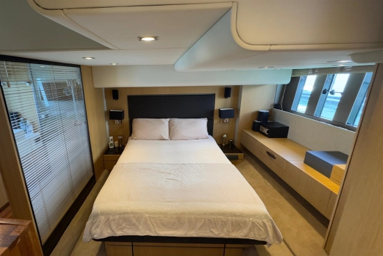 Fairline Squadron 60 usado à venda