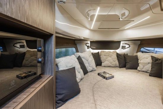 Cranchi A32 luxury tender nuova in vendita