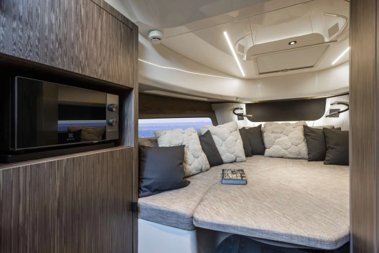 Cranchi A32 luxury tender nuova in vendita