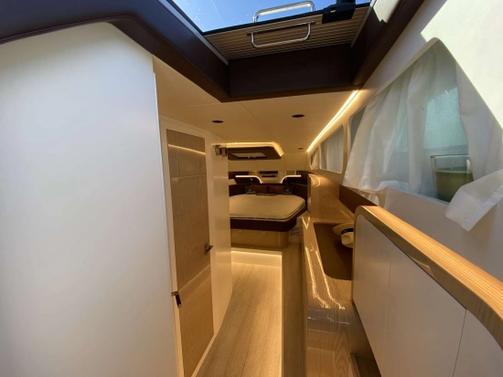 Canados Gladiator 493 grand de segunda mano en venta