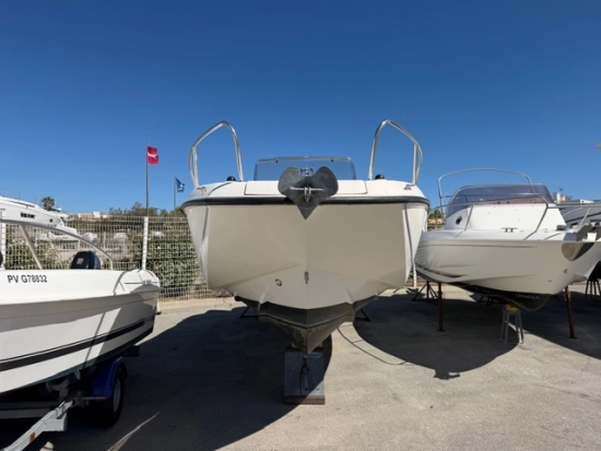 Quicksilver Activ 675 de segunda mano en venta