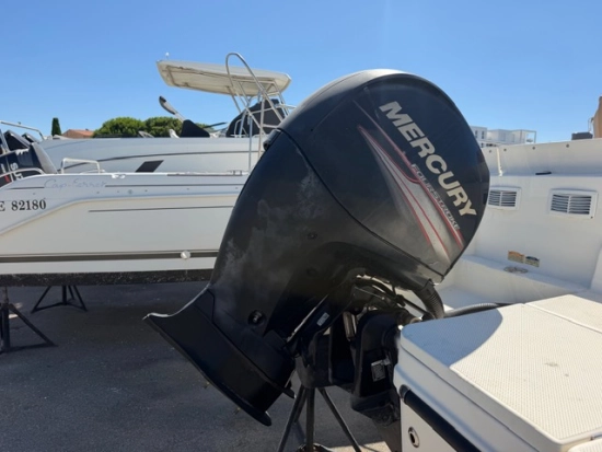 Quicksilver Activ 675 de segunda mano en venta