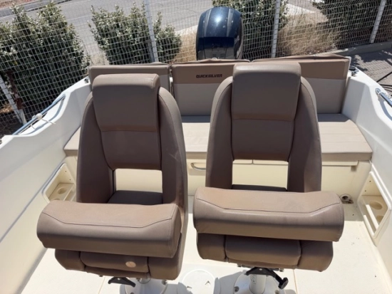Quicksilver Activ 675 de segunda mano en venta