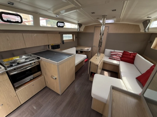 Beneteau Oceanis 41.1 usata in vendita
