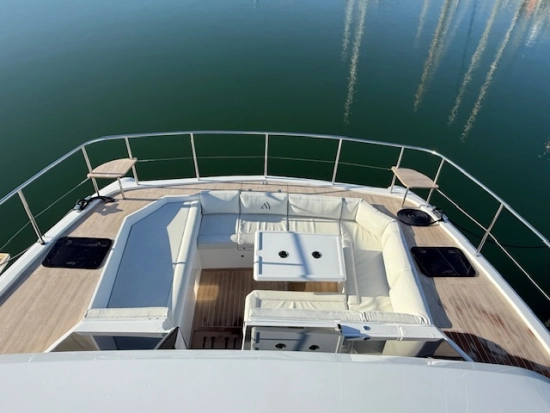 AVENTURA YACHTS 38 MY FLY nuova in vendita