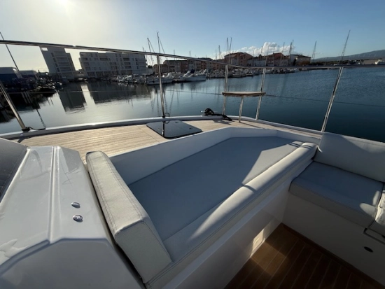 AVENTURA YACHTS 38 MY FLY nuova in vendita