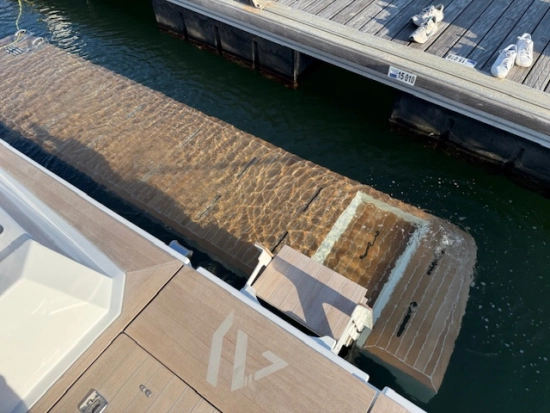 AVENTURA YACHTS 38 MY FLY nuova in vendita