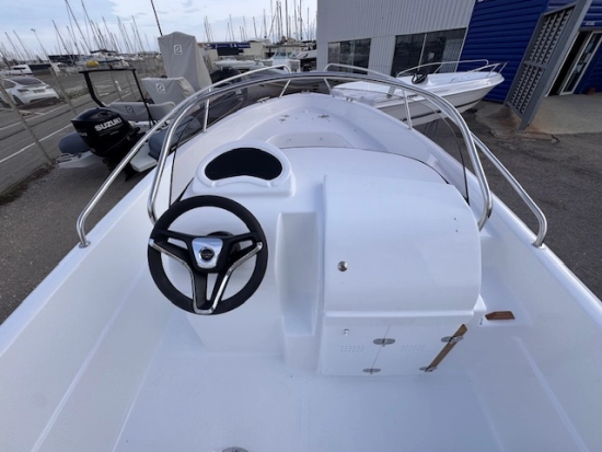 B2 Marine CAP FERRET 522 OPEN nuevo en venta