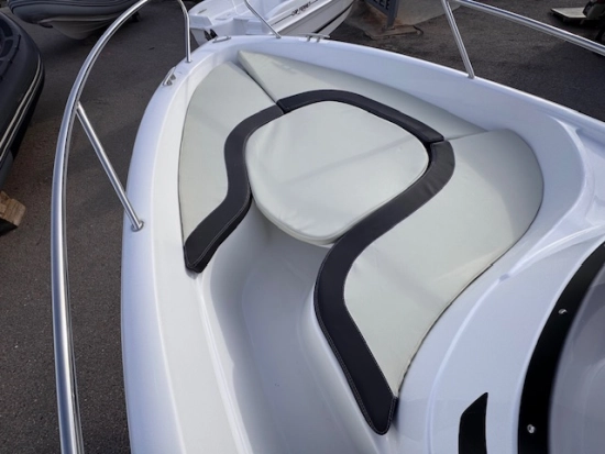 B2 Marine CAP FERRET 522 OPEN nuevo en venta
