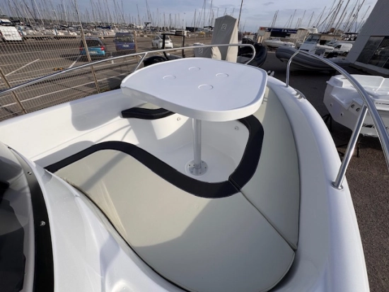 B2 Marine CAP FERRET 522 OPEN nuevo en venta