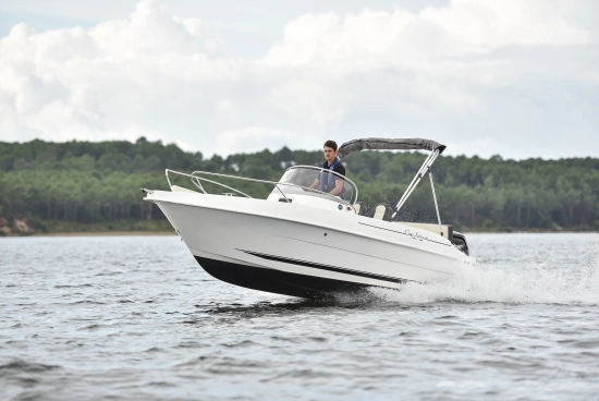 B2 Marine CAP FERRET 572 OPEN nuevo en venta