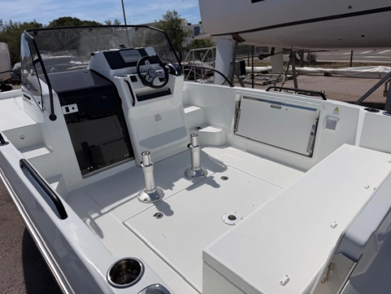 Beneteau Flyer 7 SUNdeck novos à venda