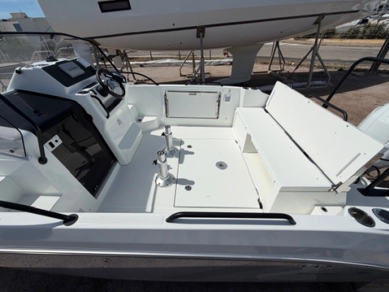 Beneteau Flyer 7 SUNdeck novos à venda