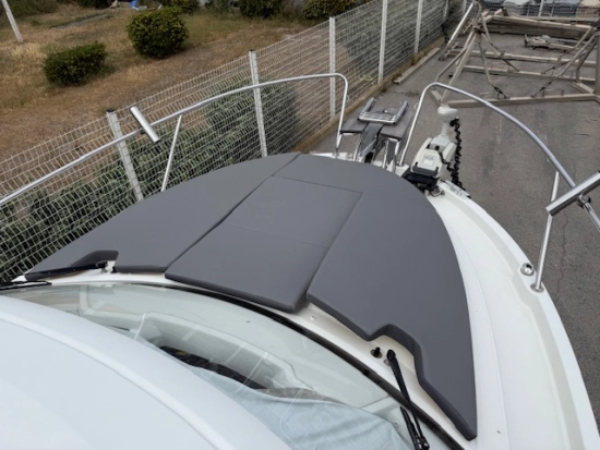 Beneteau Antares 8 V2 OB usado à venda