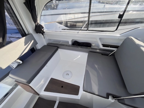 Beneteau Antares 8 V2 OB de segunda mano en venta
