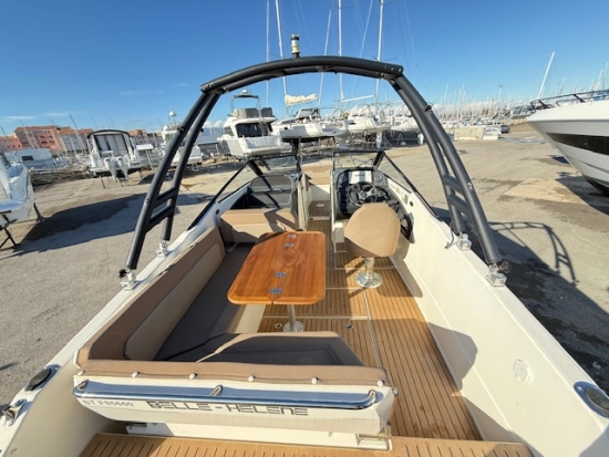 Quicksilver Bowrider Activ 755 usado à venda
