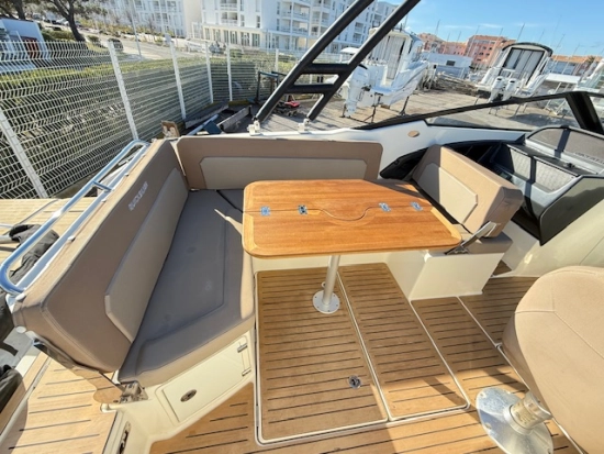 Quicksilver Bowrider Activ 755 usado à venda