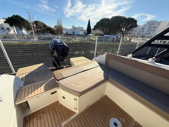 Quicksilver Bowrider Activ 755 usado à venda