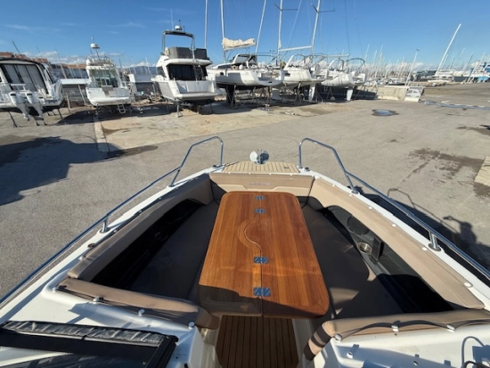 Quicksilver Bowrider Activ 755 usado à venda