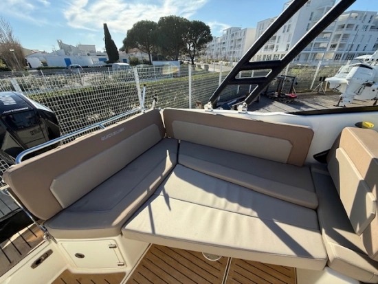 Quicksilver Bowrider Activ 755 usado à venda