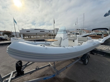 Zodiac MEDLINE 5.8 nuevo en venta