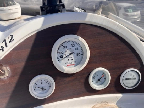 Quicksilver Cruiser 650 de segunda mano en venta